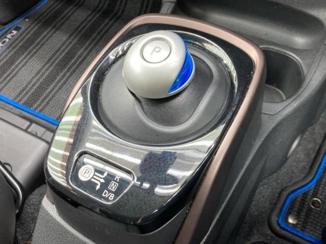 お車に合わせて無料保証以外にも、保証範囲、期間、距離を拡充させた有料保証もご用意しております！中古車の購入が初めてで不安・・・というお客様もご安心ください！