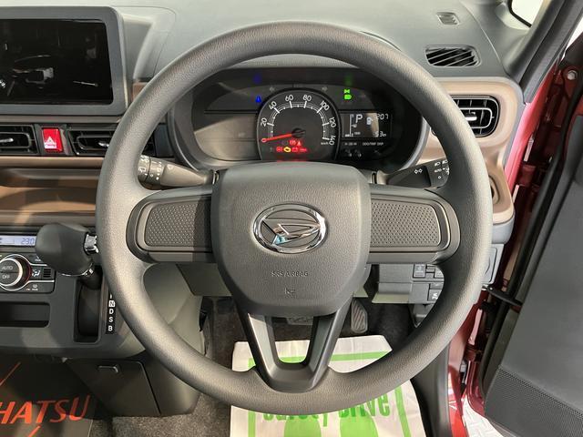 ご納車前に納車点検（法定12ヶ月点検相当）を実施し、基本性能に関わる機能や状態を徹底的に点検します。