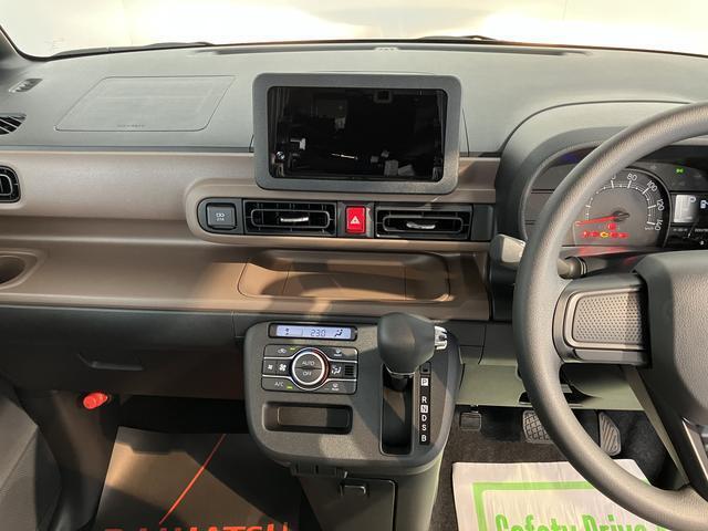 快適にお乗りいただくために、外装を美しく仕上げるだけではなく、内装も細部にいたるまで徹底した清掃・洗浄を実施しております。