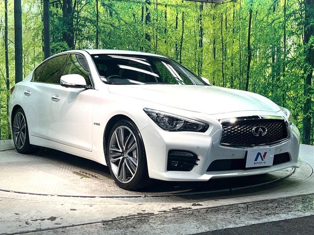 大好評のボディコーティング「弾スプラッシュコート」もご納車までに施工可能。通常のガラスコートと異なる、耐久年数6年の無機質ガラスコーティングが、ボディをキレイな状態に保ってくれます。