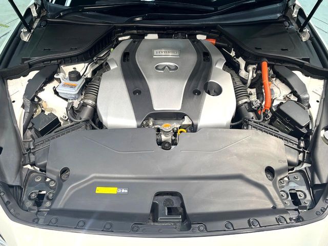 親切・丁寧な専門メカニックスタッフが応対！・車検・点検整備・事故等の修理などアフターサービスも安心。お車のカスタマイズもネクステージのサービススタッフまでご相談ください！