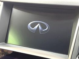 【純正ナビ】人気の純正ナビを装備。オーディオ機能も充実しており、Bluetooth接続すればお持ちのスマホやMP3プレイヤーの音楽を再生可能！毎日の運転がさらに楽しくなります！！