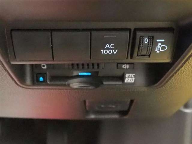 ETC2.0車載器付きです。高速道路の料金所もスムーズに通過できます。