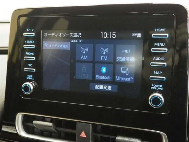 ディスプレイオーディオを装備。スマホとクルマをつなぐことで、これまでのナビに加えて、いろんなサービスが楽しめます。