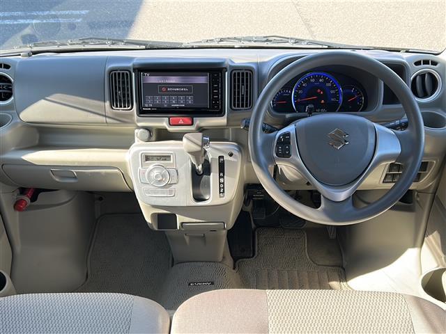 ナビ(型式)CD/DVD/USB/BT/フルセグTVがお楽しみいただけます！