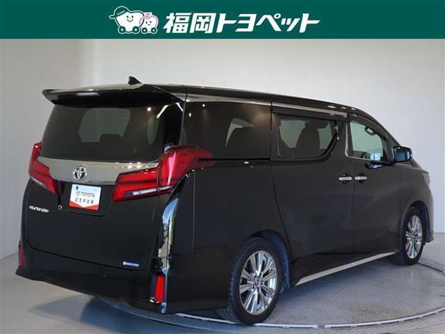 色は人気のブラックです。