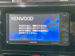 【ナビゲーション】目的地までしっかり案内してくれる使いやすいナビ。Bluetooth接続すればお持ちのスマホやMP3プレイヤーの音楽を再生可能！毎日の運転がさらに楽しくなります！！