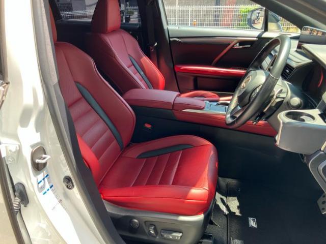 「この車の写真をもっと見たい」「状態が気になる」「この装備はついている？」どんな小さな疑問でもお気軽にお問い合わせください！