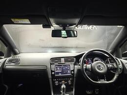 LIBERALA前橋ではドイツプレミアム御三家のBMW、M・BENZ、Audiをはじめとする数多くの輸入車を取り揃えております。是非ブランドの違いを較べて愉しんで下さい。新しい驚きと発見をお届け致します。