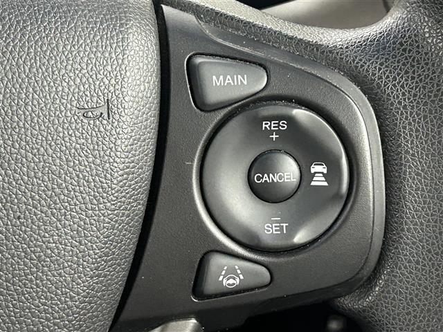 【アダプティブクルーズコントロール（ACC）】適切な車間距離を保ちながら先行車に追従走行できます！機能には限界があるためご注意ください。