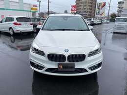 輸入車の修理を専門としているお店の自動車販売店。 　ホームページ http://www.carshop-maruyama.com/にアクセスを！車検・メンテナス・一般修理・鈑金塗装・すべて自社工場対応