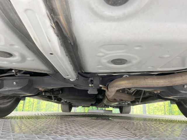 親切・丁寧な専門メカニックスタッフが応対！・車検・点検整備・事故等の修理などアフターサービスも安心。お車のカスタマイズもネクステージのサービススタッフまでご相談ください！