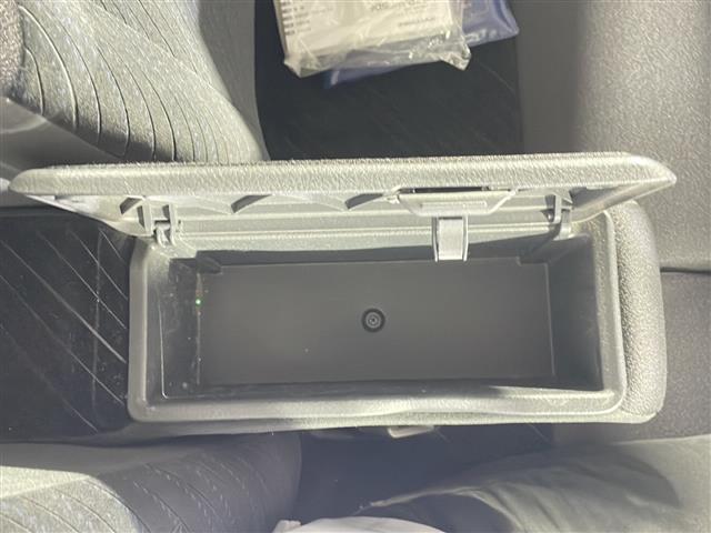店舗にて現車の確認もいただけますので、お電話で在庫のご確認の上是非ご来店くださいませ！！！