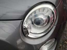 ヘッドライトレンズも綺麗な状態です