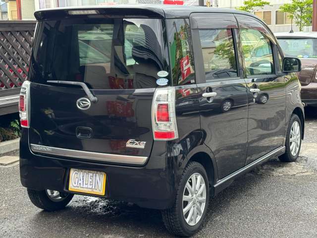 キーレスも付属しており、車から離れた場所からでも鍵の開閉が可能です♪軽快な走行性が楽しめる車で、初めて車を運転する方も運転のしやすい車両です♪急な乗り換えで廃車や下取りのある方もご相談くださいませ♪