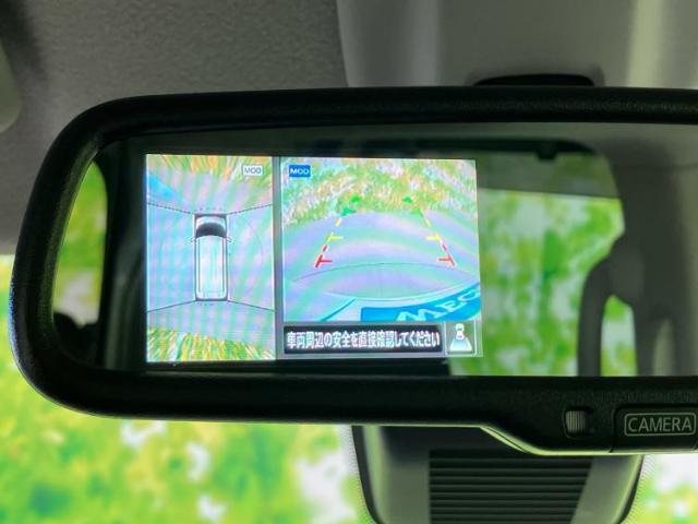 WECARSの展示場では実際に見て、触ってお車をお選びいただけます！知識の豊富な営業スタッフが様々なカーライフをご提案いたします！