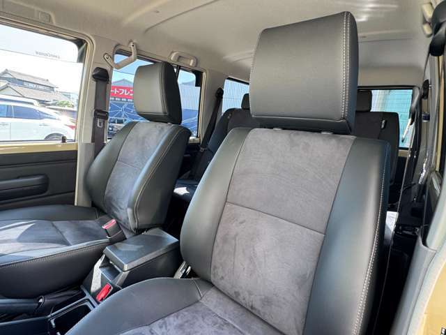 シートは車の心臓部ともいえる場所で、ドライバーが直接車と対話する空間です！快適なシートや操作しやすいインパネ配置、最新の安全・情報システムが融合し、集中力と安心感を高め、左右する重要な魅力ポイント☆彡