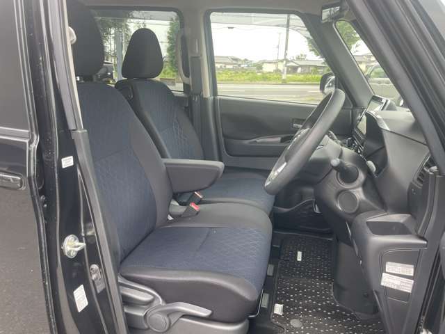 視界が良く　運転し易い車両です　是非、お試し下さい！