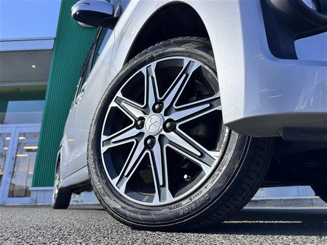 【純正アルミホイール】純正アルミホイールで足回りもかっこよく決まってます♪