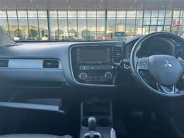 【インパネ全体】全方位で視界が広く、高い目線で運転もしやすいです！