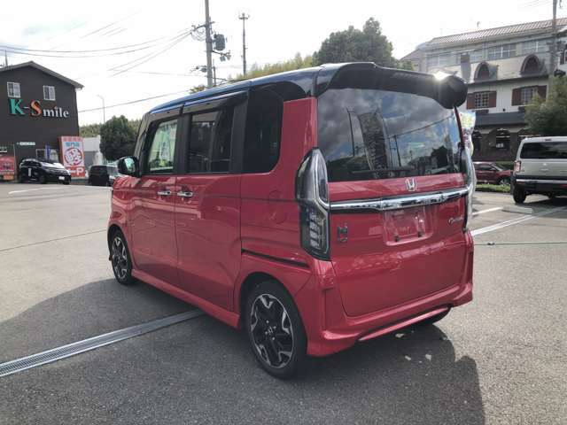 お車は一生の内にそう何度も買いなおされるものではありません。なので後悔の無いお車選びとカーライフ私たちケイスマイルにサポートさせて下さい！