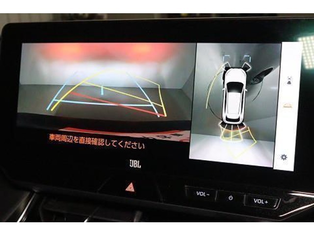 『全周囲モニター』　車両周辺の映像も表示するので、より安心です！