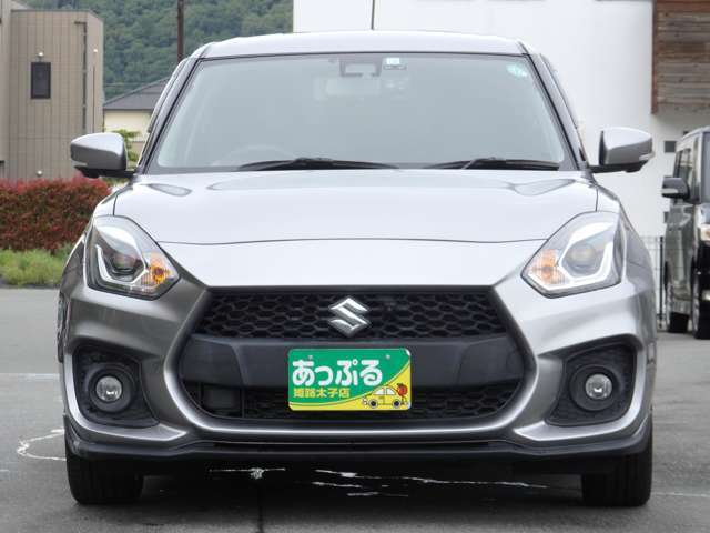 毎日全国の仕入れ先から厳選した車を仕入れしております！プロの査定士の検査を受けた車を仕入れ、入庫後も社員が1台1台を走行チェックや状態確認・装備確認などを入念に行います。