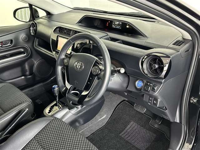 「車両検査証明書」付　◇資格を持った検査員が細かく車をチェック。