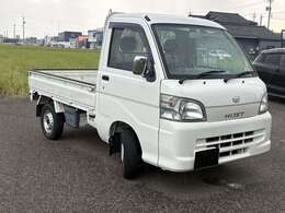 店頭にて展示中ですので、是非、ご来店・お問い合わせ下さい。スタッフ一同お待ちしております。