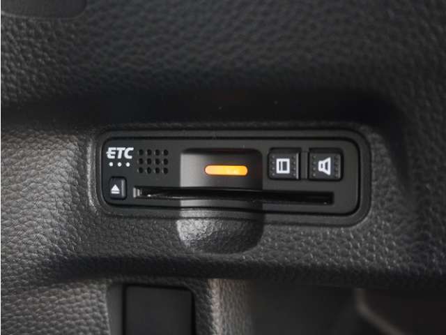今や必需品の◆ETC車載器　装備車◆　有料道路を利用する際にスムースに通過でき、わずらわしい料金支払いから開放されます！