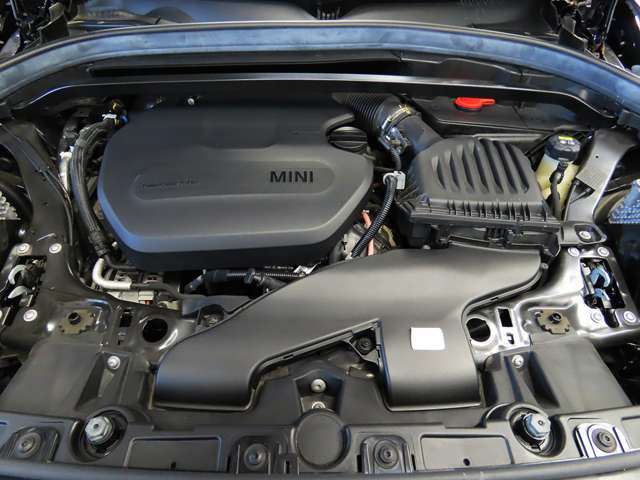 正規ディーラー工場なので、アフターサービスもお任せ下さい。