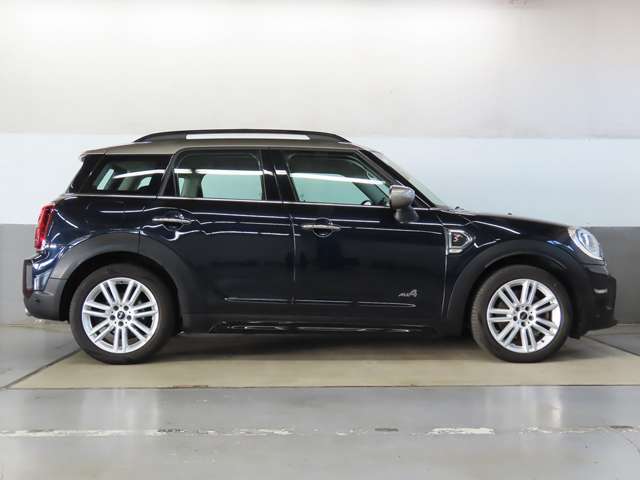 2年間走行距離無制限保証　全国のMINI正規ディーラーで保証修理がお受けいただけます。