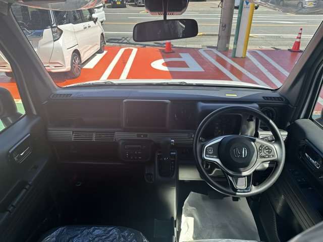 ★修復歴車一切ありません！それどころか、弊社の仕入在庫につきましては、フェンダー、ボンネット、ドアパネル等の交換歴、修理歴のある車両は基本的に仕入れを行いませんので高品質な車両のみ在庫で揃えています！