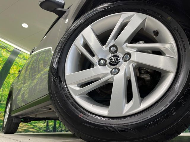 【純正16インチアルミホイール】外観にマッチした純正アルミホイールを装着しております。各種社外アルミホイールや、スタッドレスタイヤも取扱いしております。是非ご相談ください♪