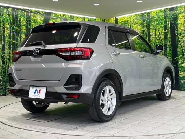 ☆全国のネクステージからお取り寄せが可能※！遠方の店舗に展示してあるクルマが気になる場合も、最寄りの店舗でご覧いただくことが可能です！是非私たちに要望をお聞かせください！※別途費用