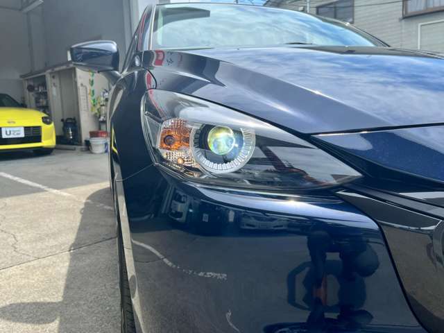 純正LEDヘッドライトになります。