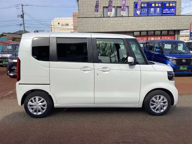 ご成約のおクルマ全て、エンジンオイルを交換してご納車させていただきます！また、点検時に消耗品の状態確認も行い必要に応じて新品交換させていただきます！