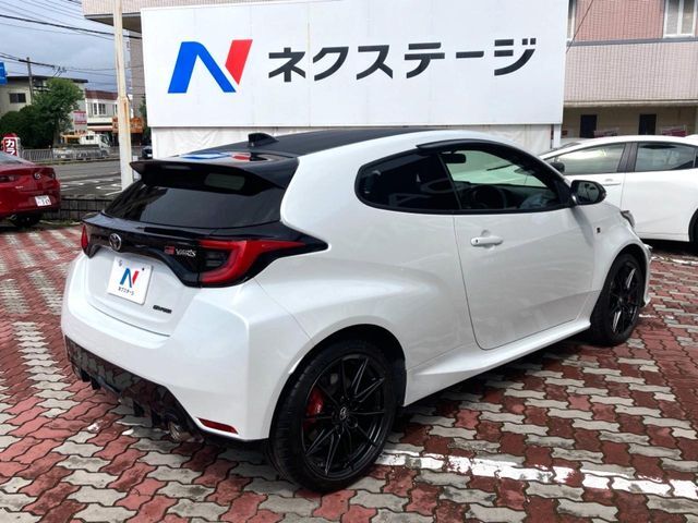 ☆全国のネクステージからお取り寄せが可能※！遠方の店舗に展示してあるクルマが気になる場合も、最寄りの店舗でご覧いただくことが可能です！是非私たちに要望をお聞かせください！※別途費用