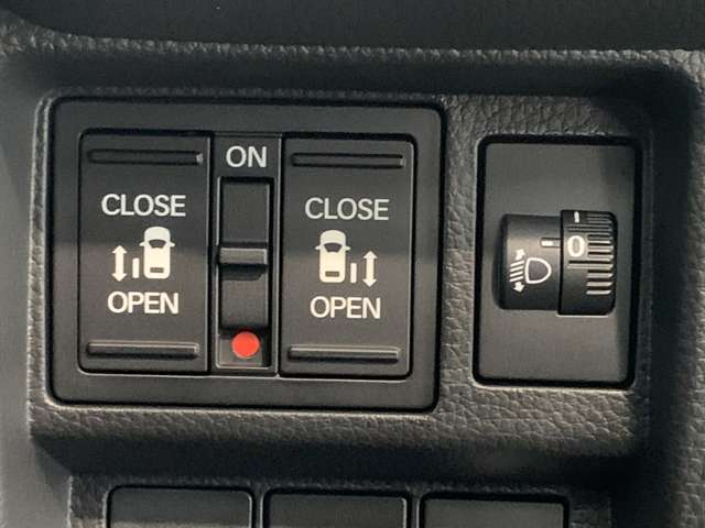 ワンタッチでスライドドアの開閉が可能なパワースライドドア付き！キーレスでの操作も出来ますので荷物が沢山の時でも操作出来ます。