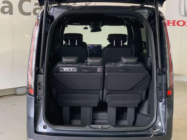 ラゲッジルームも広く、たくさんのお荷物が詰めます！