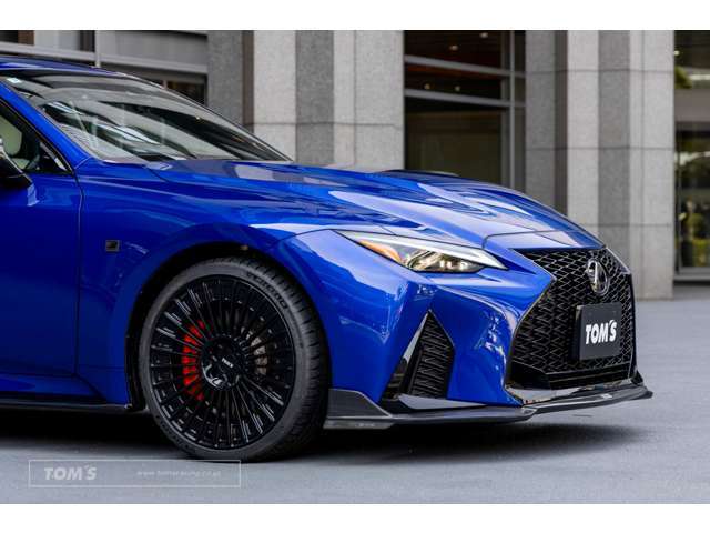 フロントディフューザー/サイドディフューザー/リヤアンダーディフューザー/リヤサイドディフューザー/トランクスポイラー/TWF05 ブラックカラー 20inc鍛造ホイール/MICHELIN PILOT Sport 4S　(すべて新品)