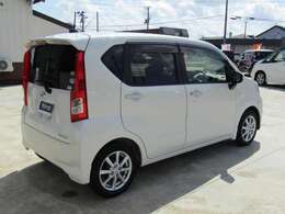 車内の空気の入れ替えに役立つ純正ドアバイザー☆雨天時に便利です☆