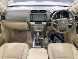 グループ総在庫数約30，000台！！全国の系列店からメーカー・車種問わずご紹介出来るので、あなたにピッタリのお車が見つかるはずです♪まずはお問い合わせ下さい☆