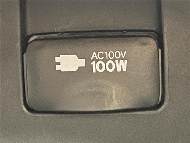 【AC100V/AC100W】電化製品などの電子機器をコンセントに繋いで使用することが可能です！！キャンプなどのアウトドア時に非常に便利です♪