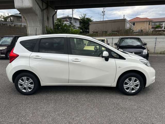JR豊野駅から車で5分です。電車でお越しの際は、事前にご連絡を頂ければ駅までお迎えに参ります。