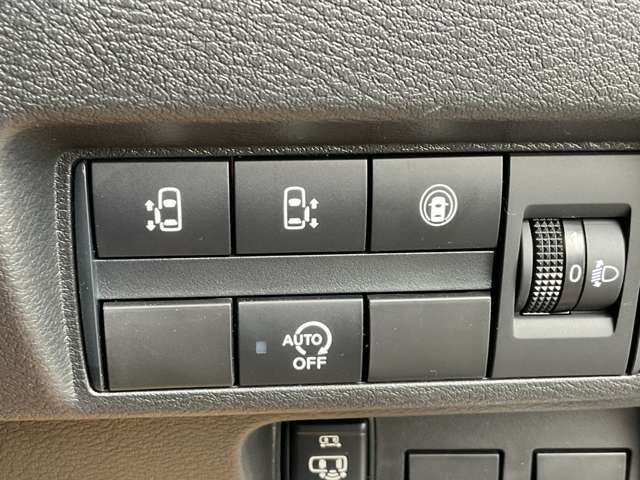 両側オートスライドドア・アイドリングストップ機構