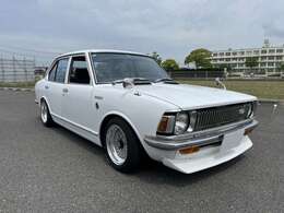 ローダウンがとても決まっています　SSRメッシュホイールも良く似合います