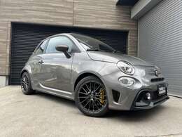 こちらの車両は新車並行輸入車両になります