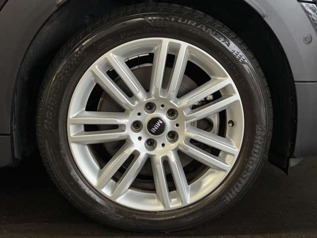 純正18インチアルミホイール