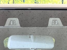 【スズキ　セーフティサポート】走行中に前方の車両等を認識し、衝突しそうな時は警報とブレーキで衝突回避と被害軽減をアシスト。より安全にドライブをお楽しみいただけます。